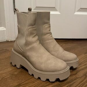 Chelsea boots
